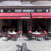 Josef Heinrich Bar und Kneipe Frontansicht