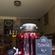 Josef Heinrich Bar und Kneipe Erdbeerbowle